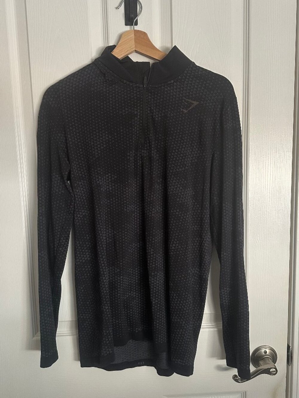 GymShark Geo Seamless 1/4 Zip Medium (M) Slim Fit Black/Charcoal Grey